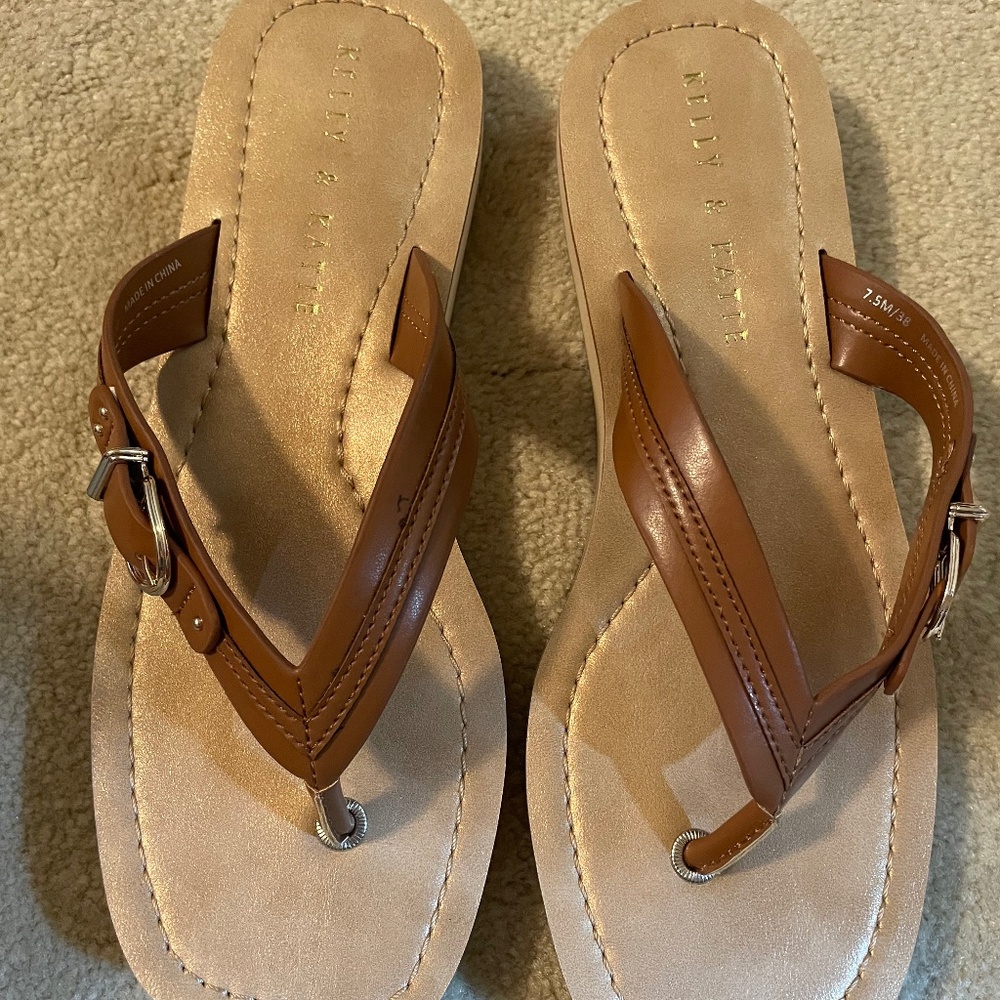 NIB Kelly & Katie “Briar” Cognac Sandals-Size 7.5